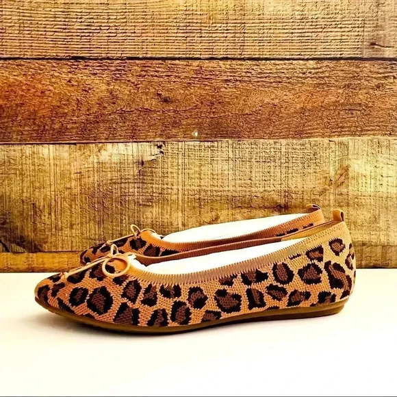 New Vince Camuto Flanna Leopard Washable Knit Ballet Flats - Picture 2 of 11